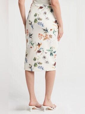 T Tahari Cream Floral Pencil Skirt Multicolor Blooms Women’s Size Medium NWT